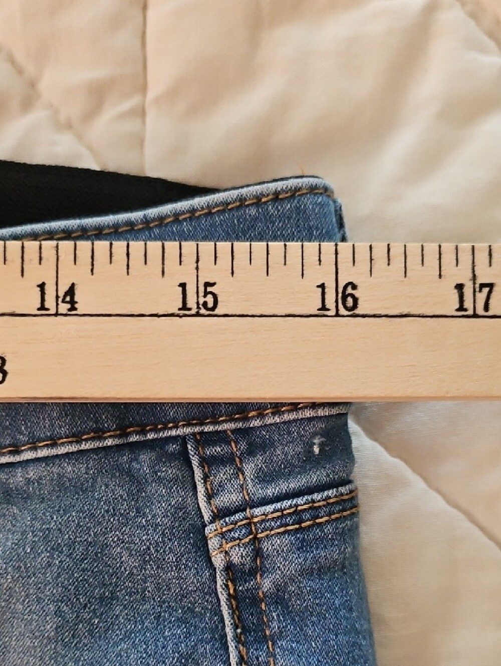 Curve Appeal High Rise Skinny w/ Comfort Waistband- Size 12/31 - Picture 3 of 8